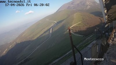 immagine della webcam nei dintorni di Fabriano: webcam Sigillo