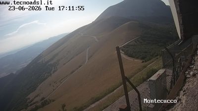 immagine della webcam nei dintorni di Gualdo Tadino: webcam Sigillo