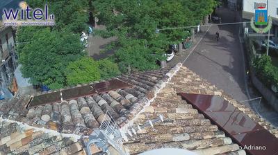 immagine della webcam nei dintorni di Castelli: webcam Fano Adriano