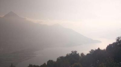 immagine della webcam nei dintorni di Monte Legnone: webcam Montemezzo