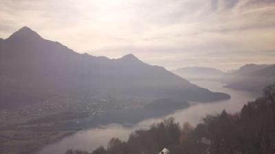 immagine della webcam nei dintorni di Monte Legnone: webcam Montemezzo
