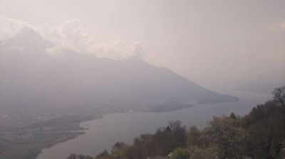 immagine della webcam nei dintorni di Dosso del Liro: webcam Montemezzo