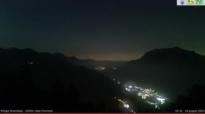 immagine della webcam nei dintorni di Domaso: webcam Alpe Giumello