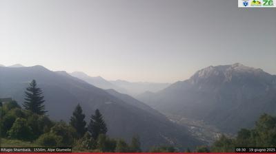 immagine della webcam nei dintorni di Valtorta: webcam Alpe Giumello