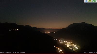 immagine della webcam nei dintorni di Cremia: webcam Alpe Giumello