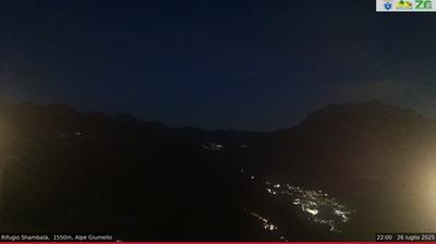 immagine della webcam nei dintorni di Cremia: webcam Alpe Giumello