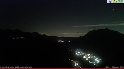 immagine della webcam nei dintorni di Montemezzo: webcam Alpe Giumello