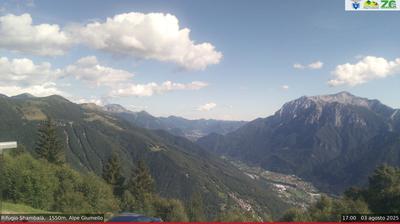 immagine della webcam nei dintorni di Consiglio di Rumo: webcam Alpe Giumello