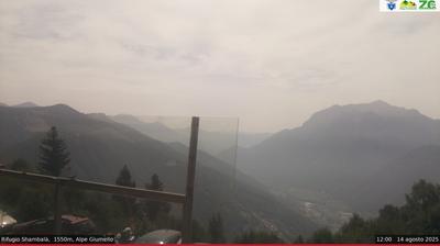 immagine della webcam nei dintorni di Perledo: webcam Alpe Giumello