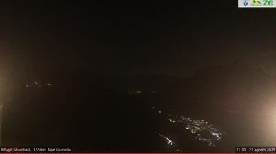 immagine della webcam nei dintorni di Monte Legnone: webcam Alpe Giumello