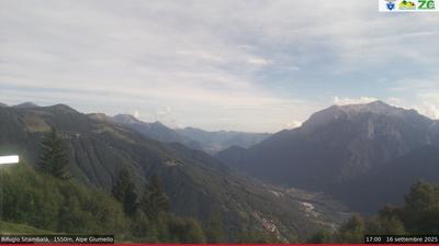 immagine della webcam nei dintorni di Cremia: webcam Alpe Giumello
