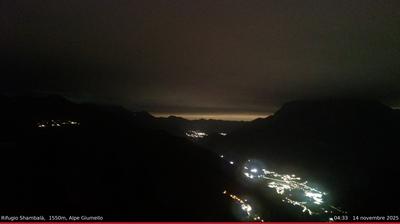 immagine della webcam nei dintorni di Dervio: webcam Alpe Giumello