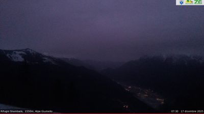 immagine della webcam nei dintorni di Domaso: webcam Alpe Giumello