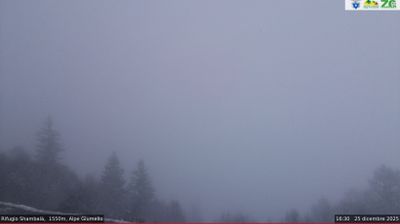 immagine della webcam nei dintorni di San Siro: webcam Alpe Giumello