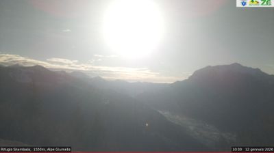 immagine della webcam nei dintorni di Vercana: webcam Alpe Giumello