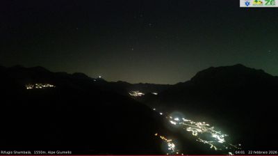 immagine della webcam nei dintorni di Dosso del Liro: webcam Alpe Giumello