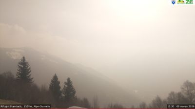 immagine della webcam nei dintorni di Moggio: webcam Alpe Giumello