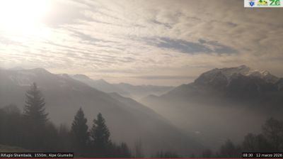 immagine della webcam nei dintorni di Tremezzina: webcam Alpe Giumello