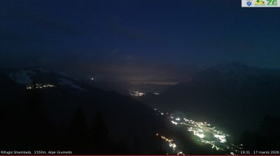 immagine della webcam nei dintorni di Domaso: webcam Alpe Giumello