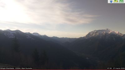 immagine della webcam nei dintorni di Piani di Bobbio: webcam Alpe Giumello