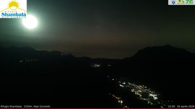 immagine della webcam nei dintorni di Albaredo per San Marco: webcam Alpe Giumello