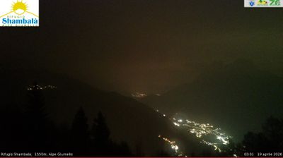 immagine della webcam nei dintorni di Dosso del Liro: webcam Alpe Giumello