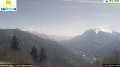immagine della webcam nei dintorni di Piani di Bobbio: webcam Alpe Giumello