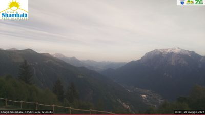 immagine della webcam nei dintorni di Gravedona ed Uniti: webcam Alpe Giumello