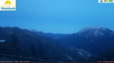 immagine della webcam nei dintorni di Perledo: webcam Alpe Giumello