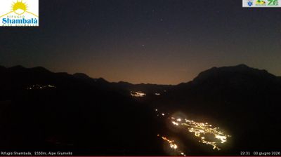immagine della webcam nei dintorni di Ossuccio: webcam Alpe Giumello