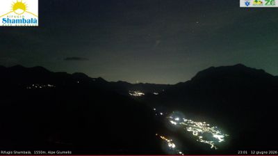 immagine della webcam nei dintorni di Moggio: webcam Alpe Giumello
