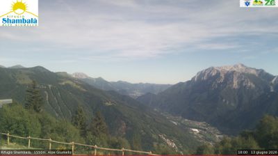immagine della webcam nei dintorni di Tremezzina: webcam Alpe Giumello
