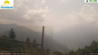 immagine della webcam nei dintorni di Menaggio: webcam Alpe Giumello