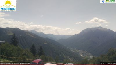 immagine della webcam nei dintorni di Perledo: webcam Alpe Giumello