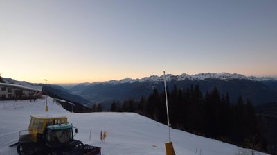 immagine della webcam nei dintorni di Saviore dell'Adamello: webcam Dosso Pasò