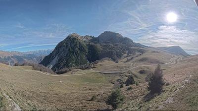 immagine della webcam nei dintorni di Monte Legnone: webcam Piani di Bobbio