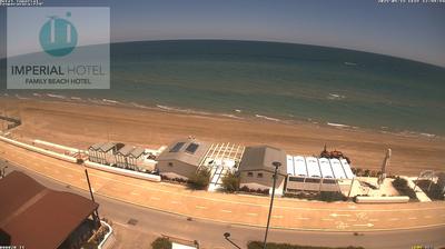 immagine della webcam nei dintorni di Torrette di Fano: webcam Ponte Sasso