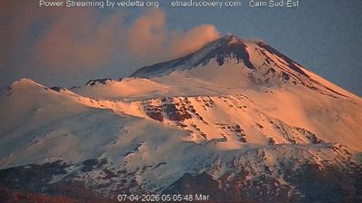 immagine della webcam nei dintorni di Camporotondo Etneo: webcam Trecastagni
