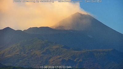 immagine della webcam nei dintorni di Giardini-Naxos: webcam Trecastagni