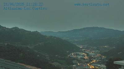 immagine della webcam nei dintorni di Bosco Chiesanuova: webcam Altissimo
