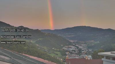 immagine della webcam nei dintorni di Mizzole: webcam Altissimo