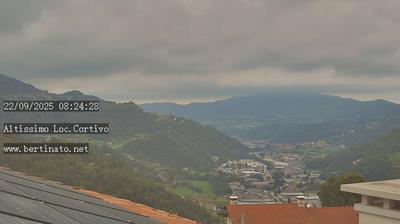 immagine della webcam nei dintorni di Erbezzo: webcam Altissimo