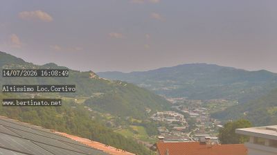 immagine della webcam nei dintorni di Rifugio Campogrosso: webcam Altissimo