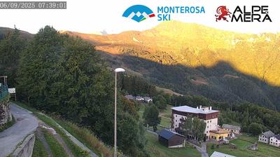 immagine della webcam nei dintorni di Oropa: webcam Alpe di Mera