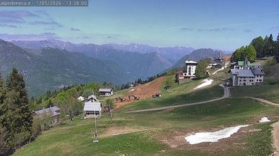immagine della webcam nei dintorni di Piode: webcam Alpe di Mera