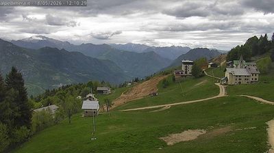 immagine della webcam nei dintorni di Borgosesia: webcam Alpe di Mera