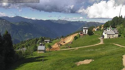 immagine della webcam nei dintorni di Varallo: webcam Alpe di Mera