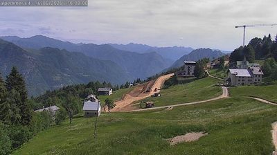 immagine della webcam nei dintorni di Piode: webcam Alpe di Mera