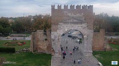 immagine della webcam nei dintorni di Fogliano Marina: webcam Rivazzurra