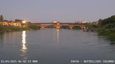 immagine della webcam nei dintorni di Castana: webcam Pavia